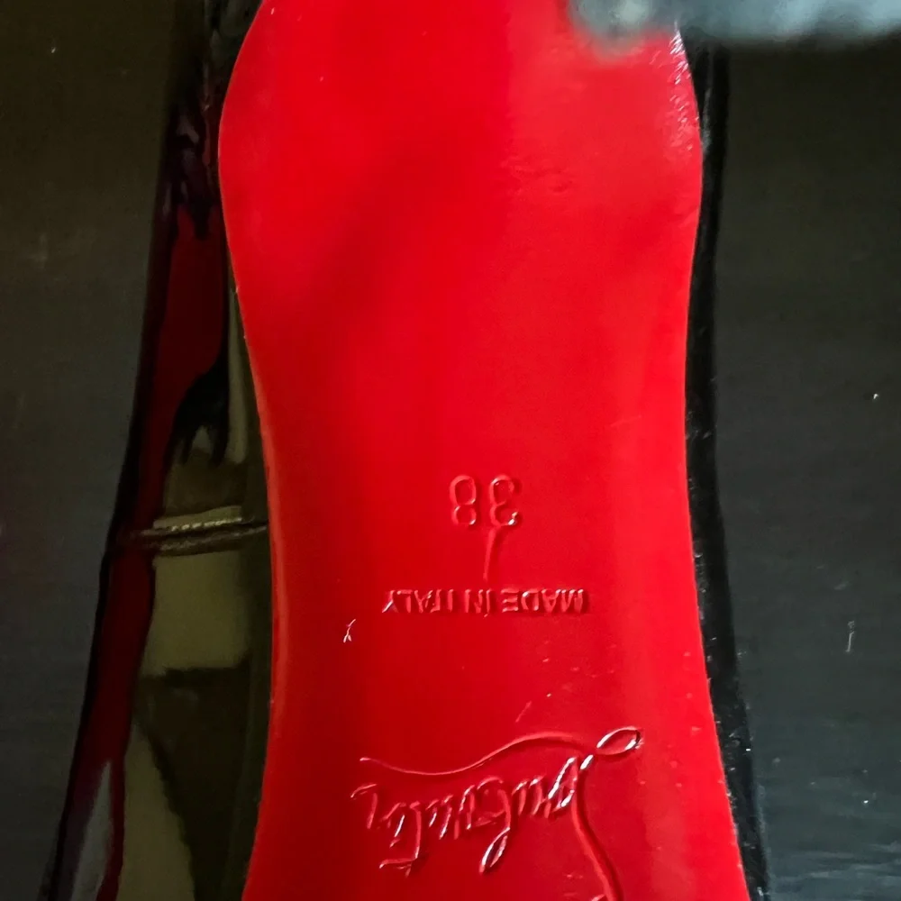 Christian Louboutin shiny black pumps sz 7 - Picture 6 of 7